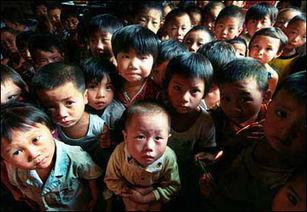 孤儿的图片,孤独与希望交织的童年画卷