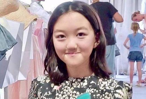 王菲女儿李嫣照片近照